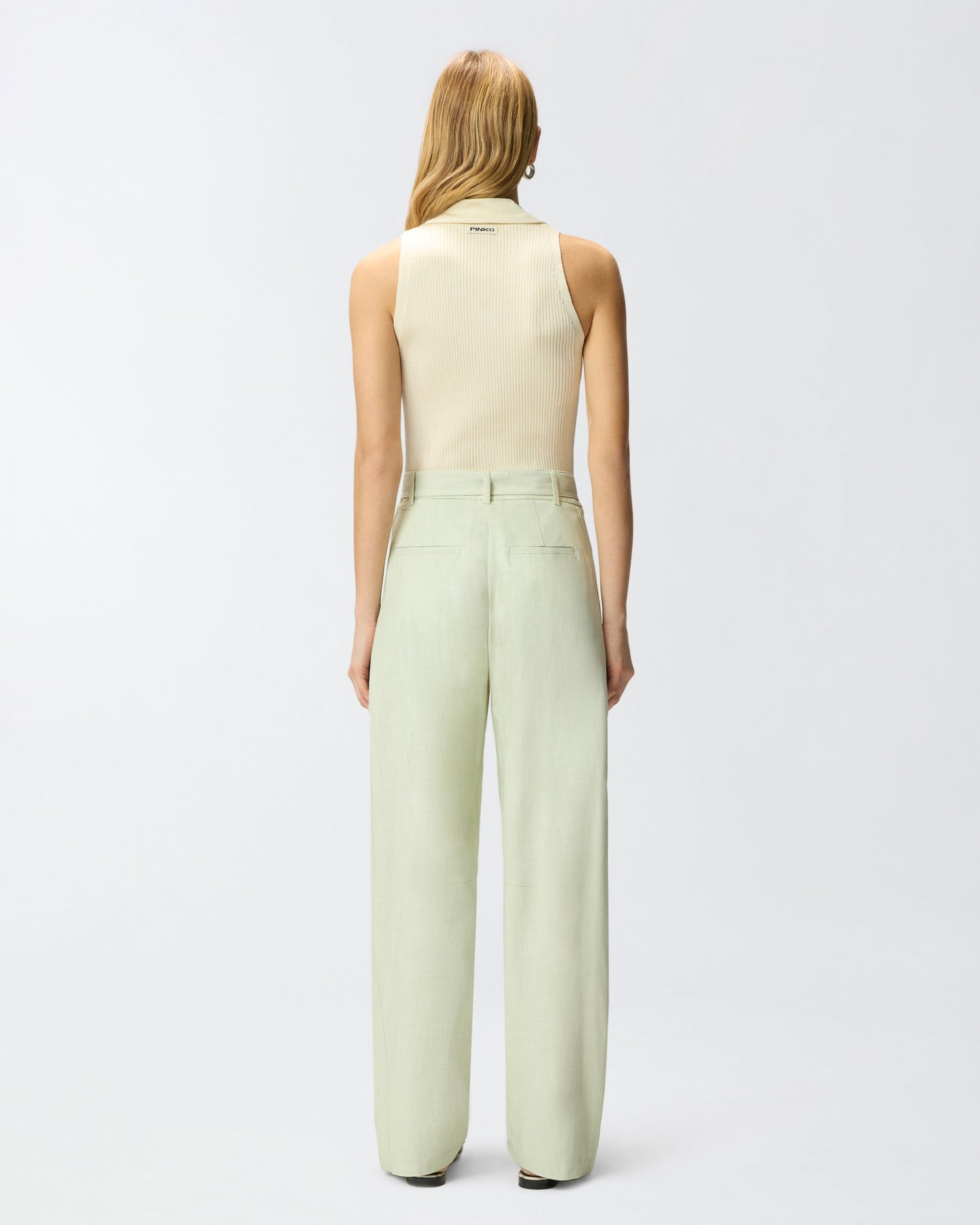 Top with bandana knot and buttons