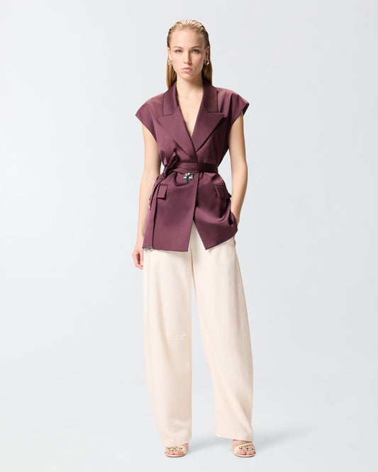 Sleeveless jacket in satin