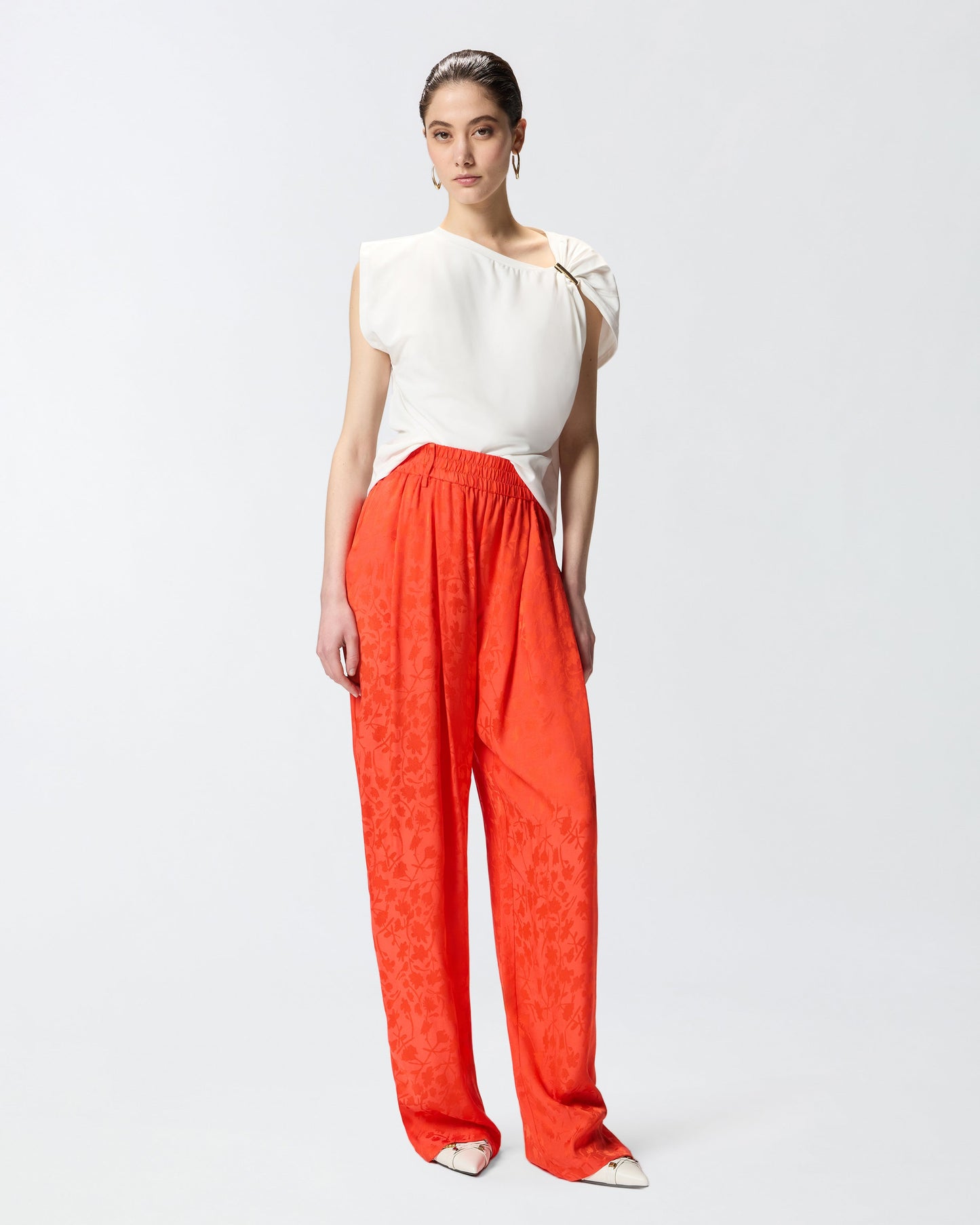 Floral jacquard trousers