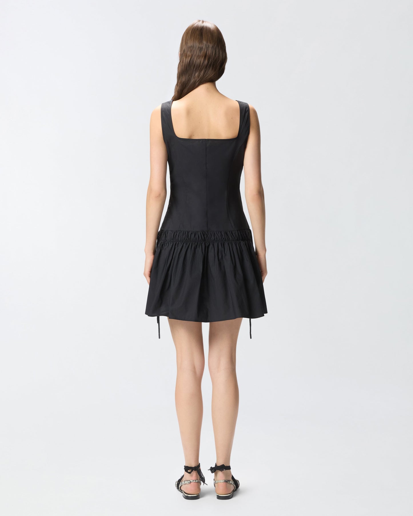 Short dress with gathering and drawstring