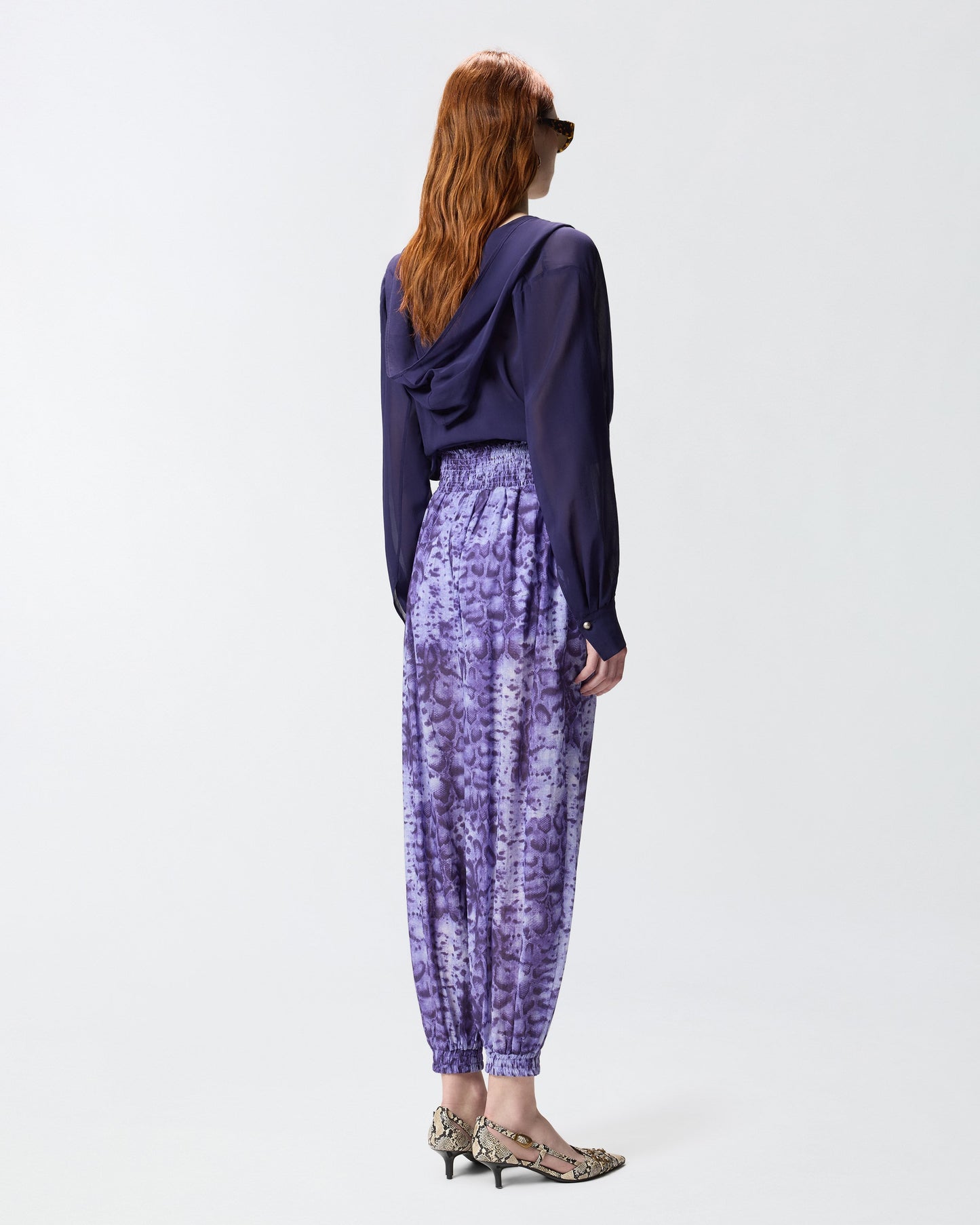 Wide-leg trousers with snake print