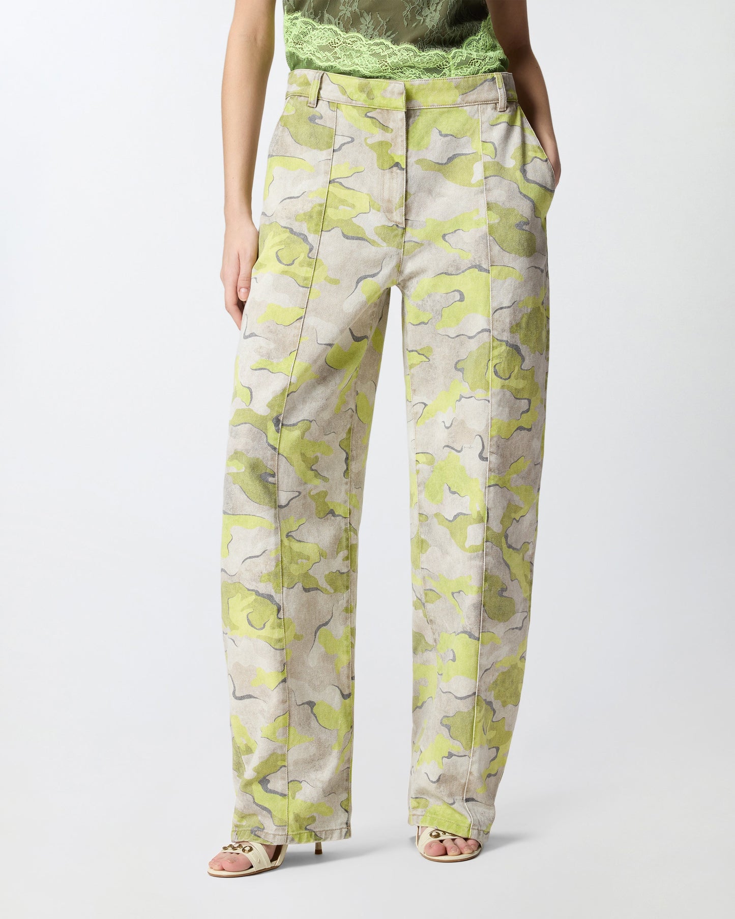 Camouflage balloon-fit trousers