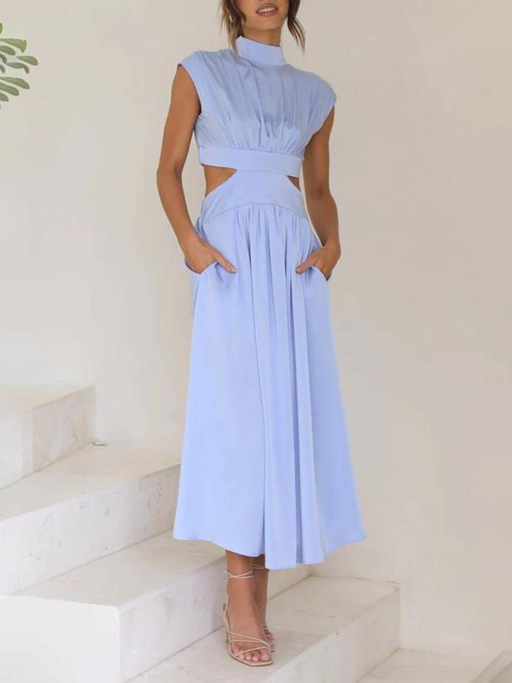 Urlaubs-Midikleid mit Cut-Out und Taschen