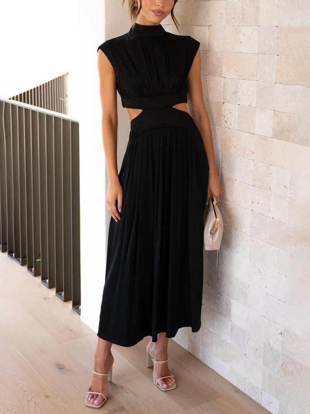 Urlaubs-Midikleid mit Cut-Out und Taschen