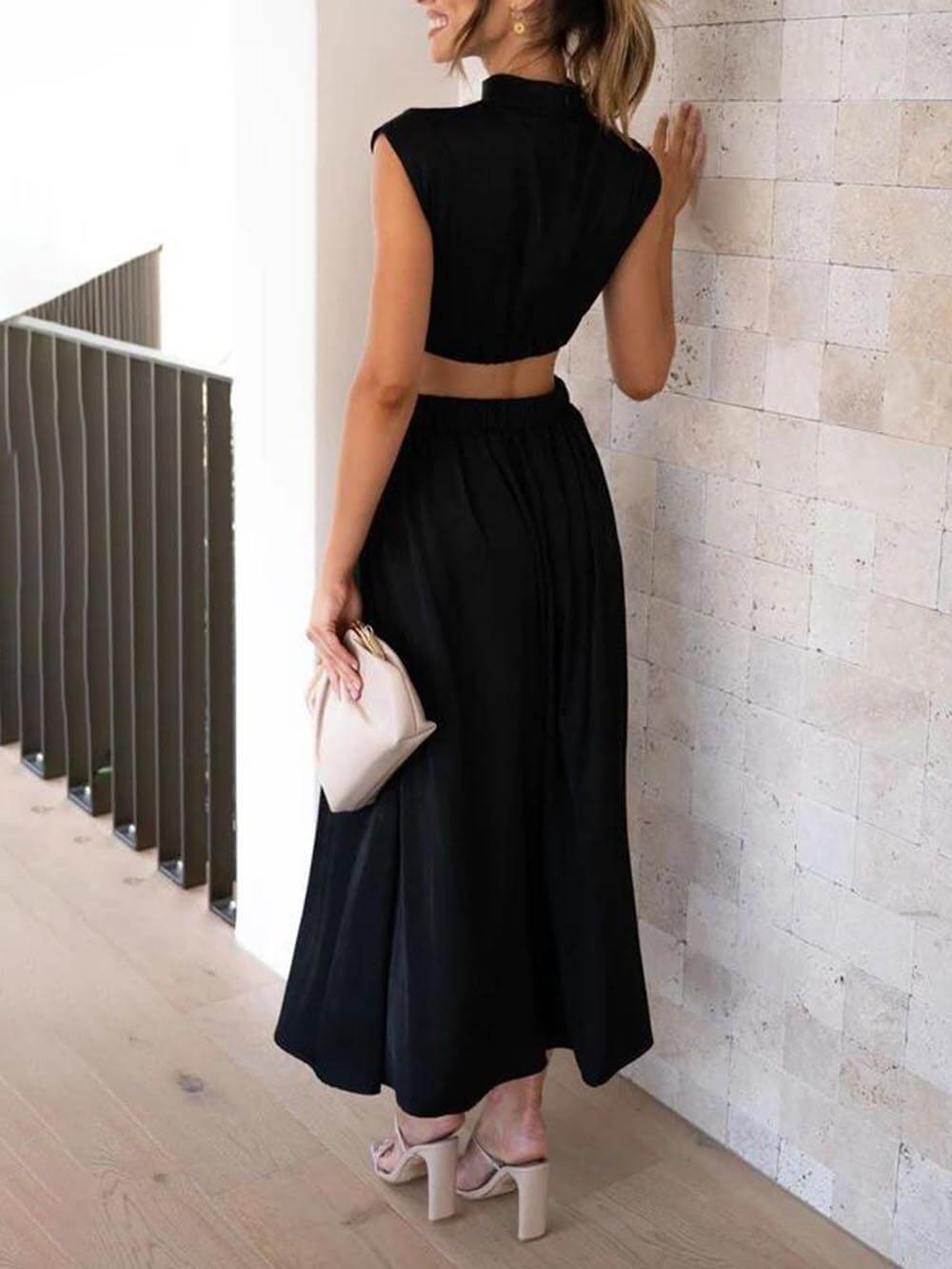 Urlaubs-Midikleid mit Cut-Out und Taschen