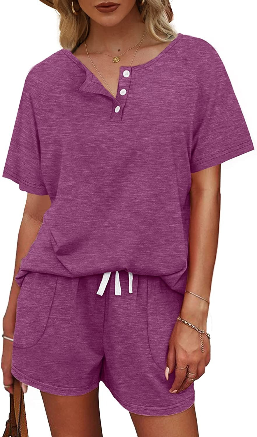 Zweiteiliges Freizeit-Outfit für Damen