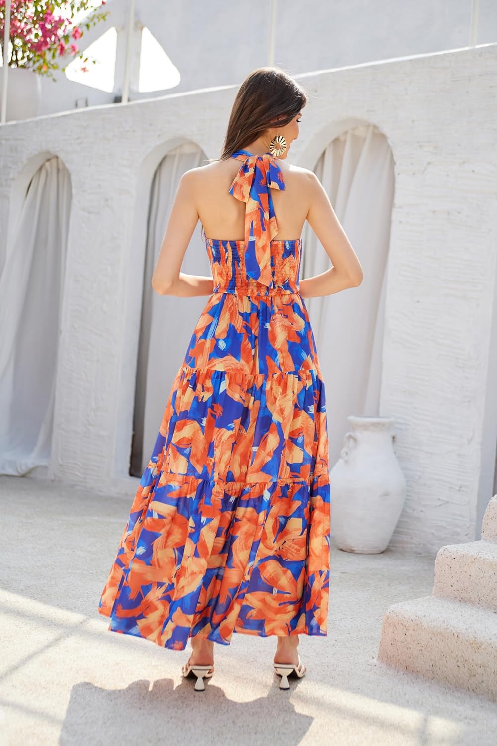 GRACE KARIN Damen Sommerkleider 2025 Neckholder Ärmellos Gesmoktes Rückenloses Cut-Out Blumenmuster Fließendes A-Linien Maxikleid