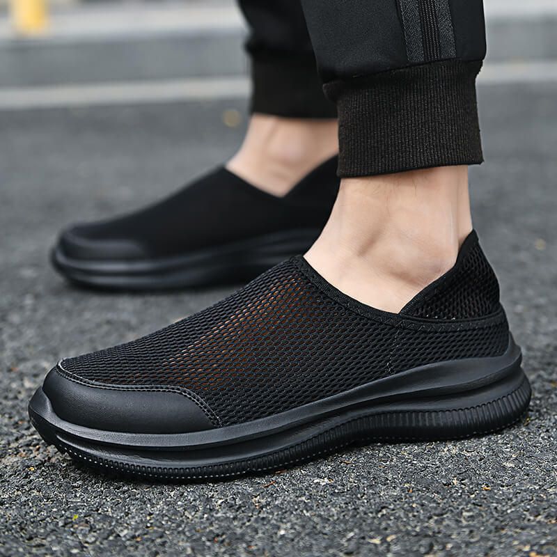 Atmungsaktive Mesh-Slipper für Herren