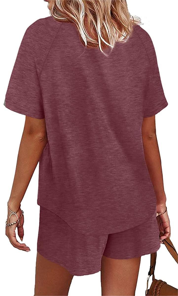 Zweiteiliges Freizeit-Outfit für Damen