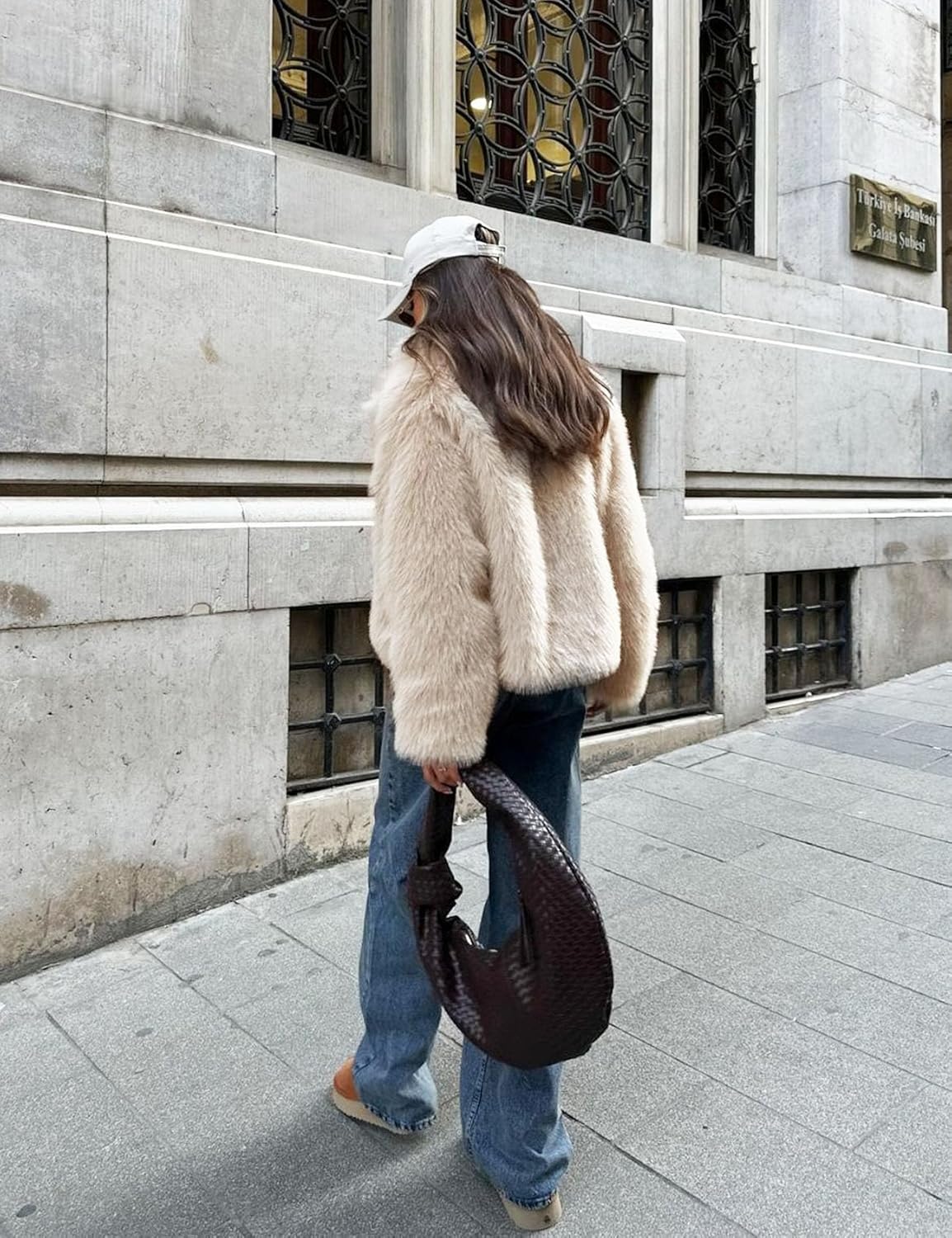 Flygo Damen Kunstpelzmantel Flauschige Kunstpelzjacke Langarm Revers Pelzige Winterjacken Zotteliger Parka Kurzer Mantel