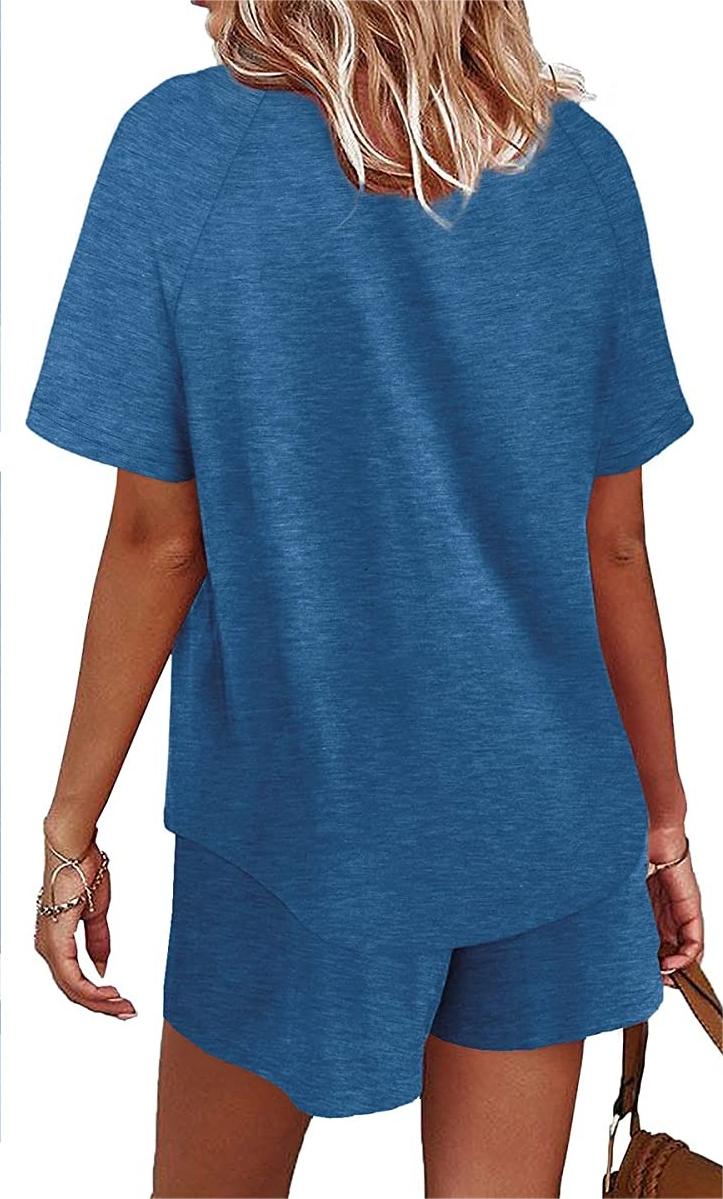 Zweiteiliges Freizeit-Outfit für Damen
