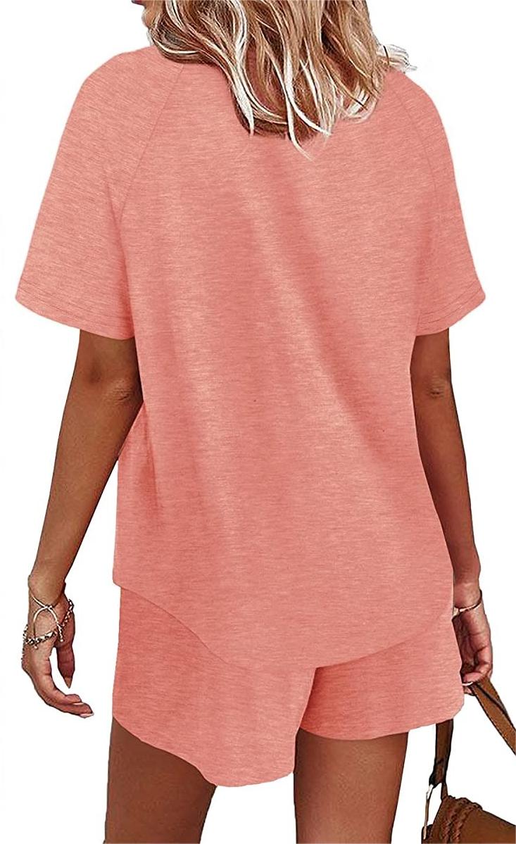 Zweiteiliges Freizeit-Outfit für Damen