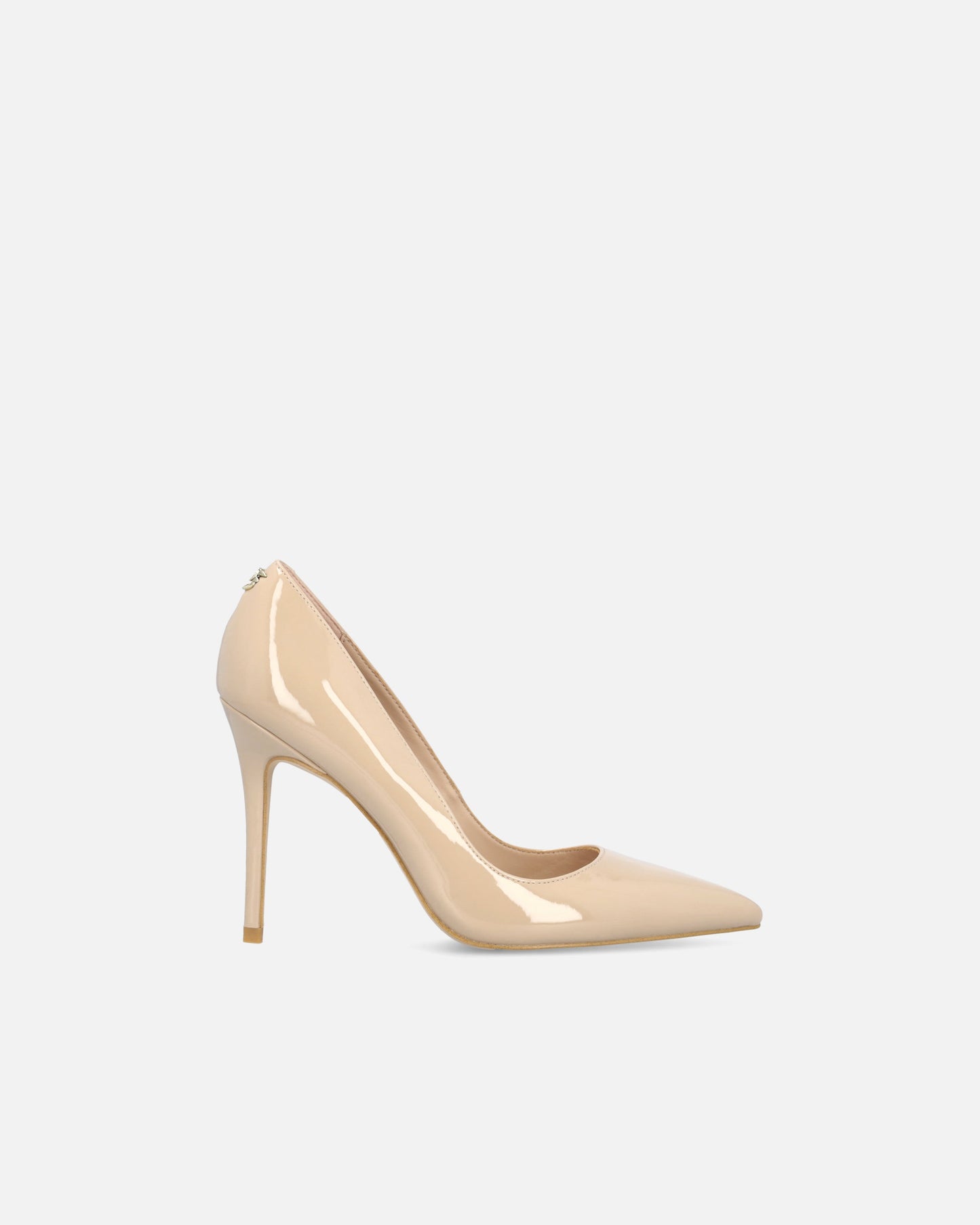 Shiny heeled pumps