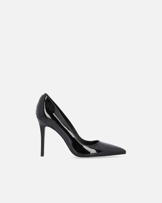 Shiny heeled pumps