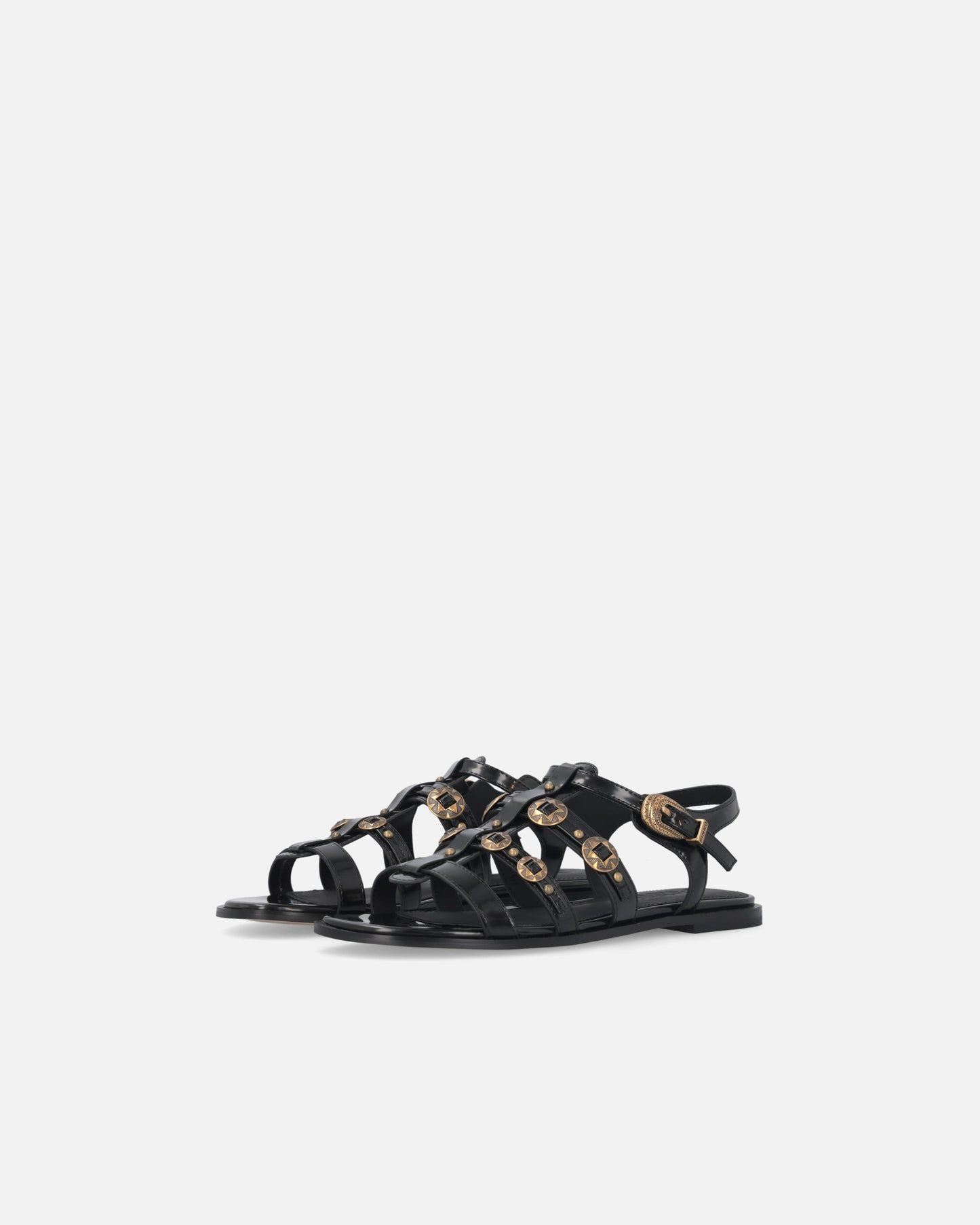 Flat sandals with straps and studs