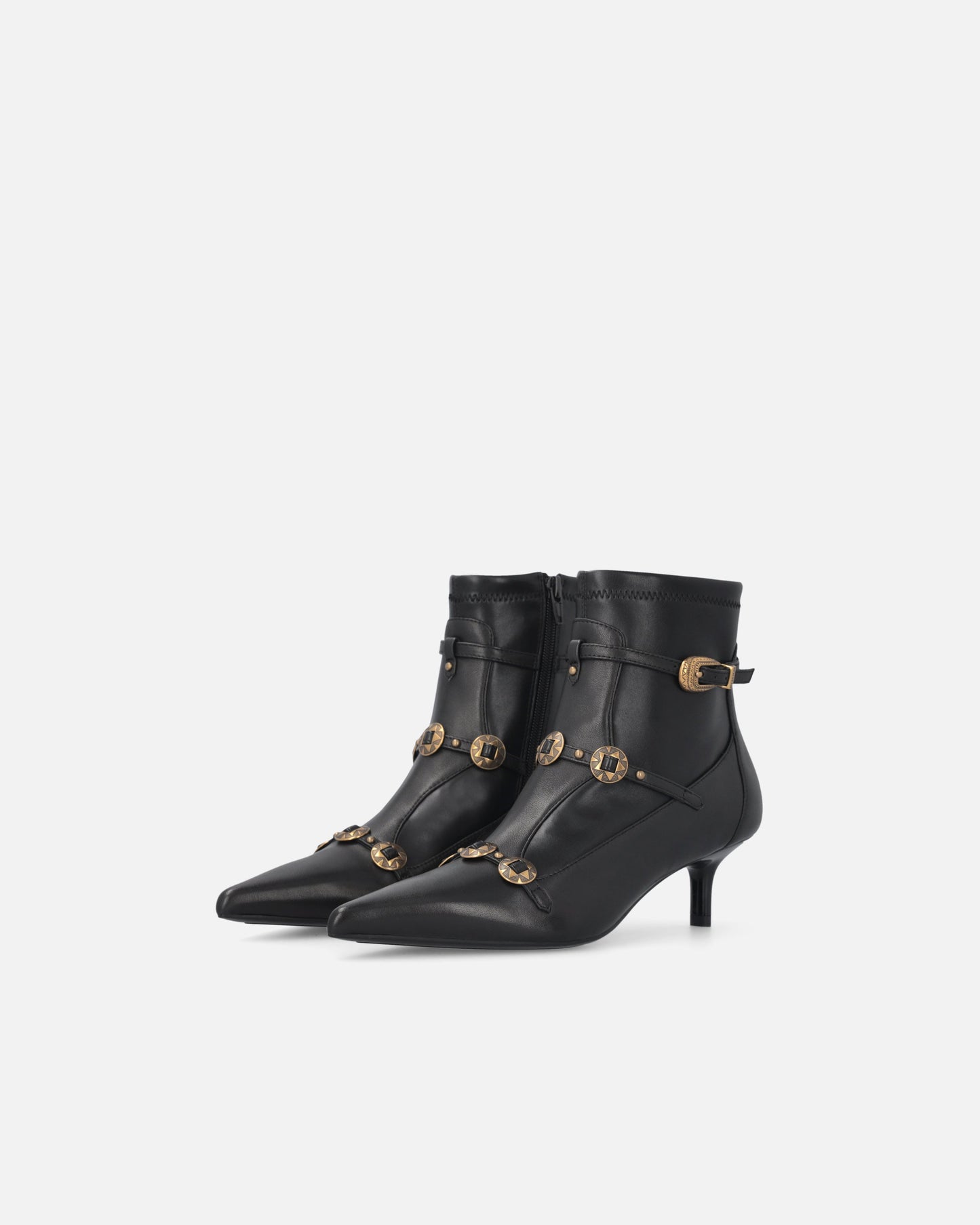 Boots with straps and jewel studs