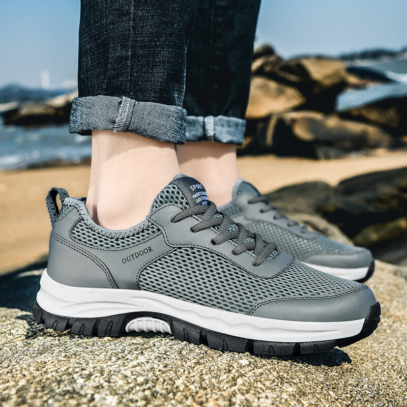 Leichte, atmungsaktive Outdoor Trekking- und Trailschuhe